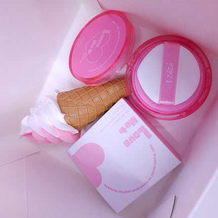 IZEZE Love Me Cushion #21