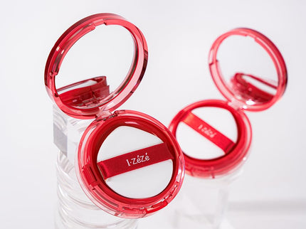 IZEZE Love Me Cushion #23