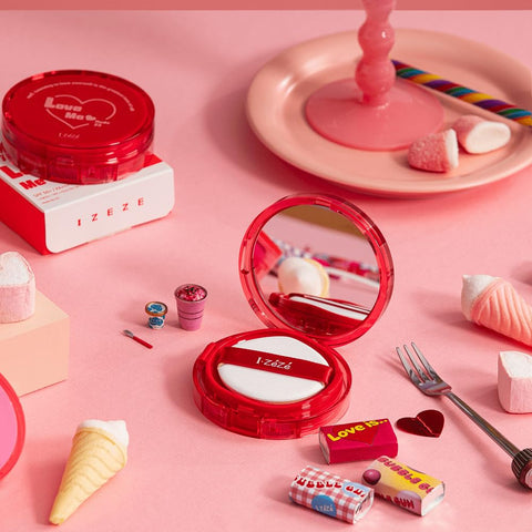 IZEZE Love Me Cushion #23